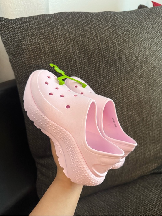 CROCS Shoes - Crocs Milk Pink sneakers size J3/5w